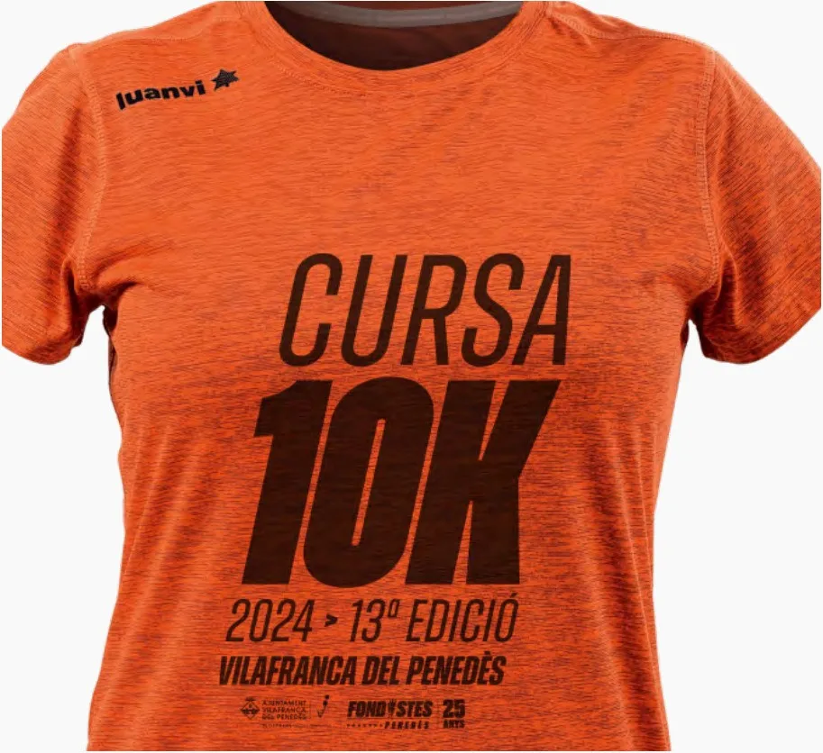 Orange Cursa 10K 2024 T-shirt with dark italic lettering